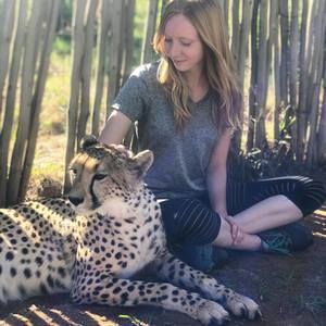 Meet your Posher, Anna lia